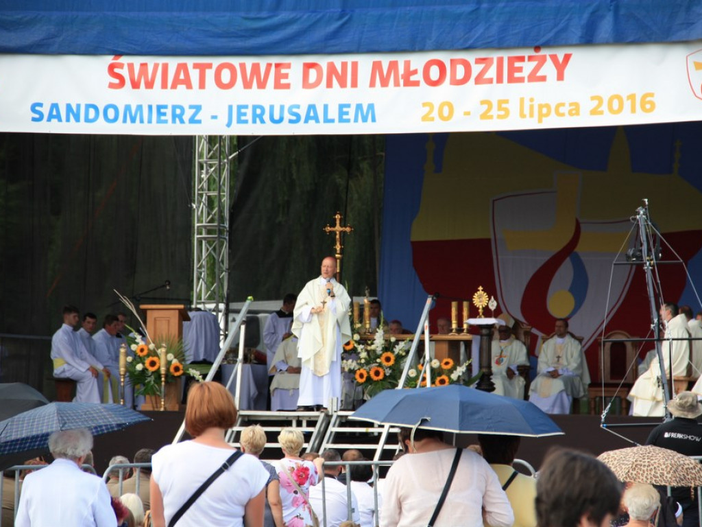 Tłumy pielgrzymów w Sandomierzu [Zdjęcia]