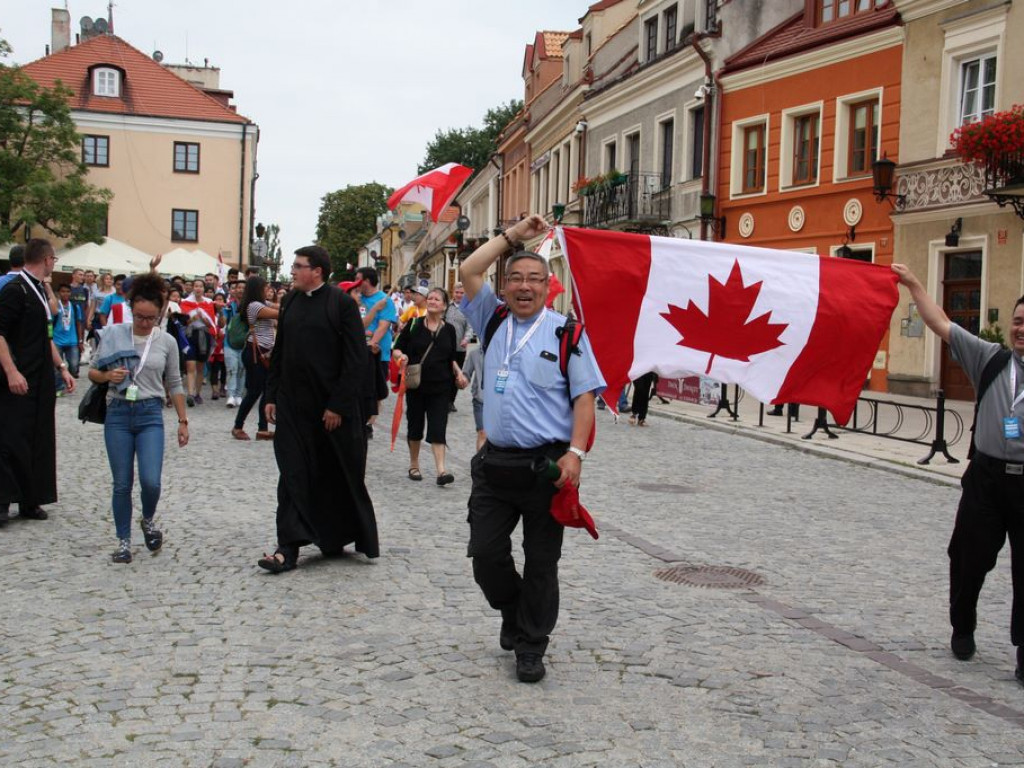 Tłumy pielgrzymów w Sandomierzu [Zdjęcia]