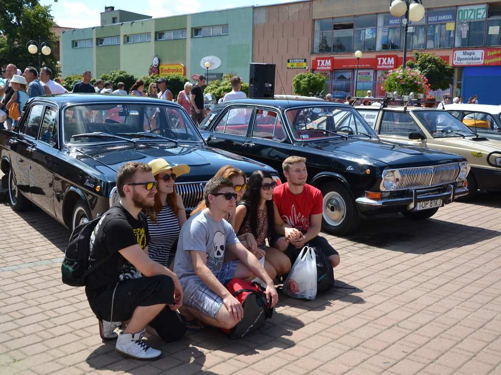 Spotkanie pojazdów PRL w Tarnobrzegu [Zdjęcia]