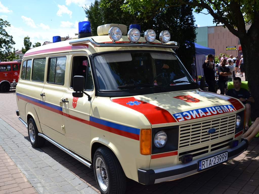 Spotkanie pojazdów PRL w Tarnobrzegu [Zdjęcia]