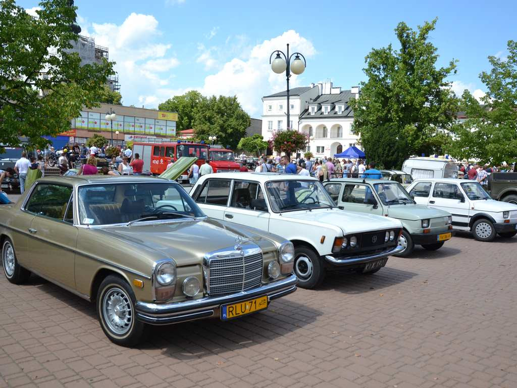 Spotkanie pojazdów PRL w Tarnobrzegu [Zdjęcia]