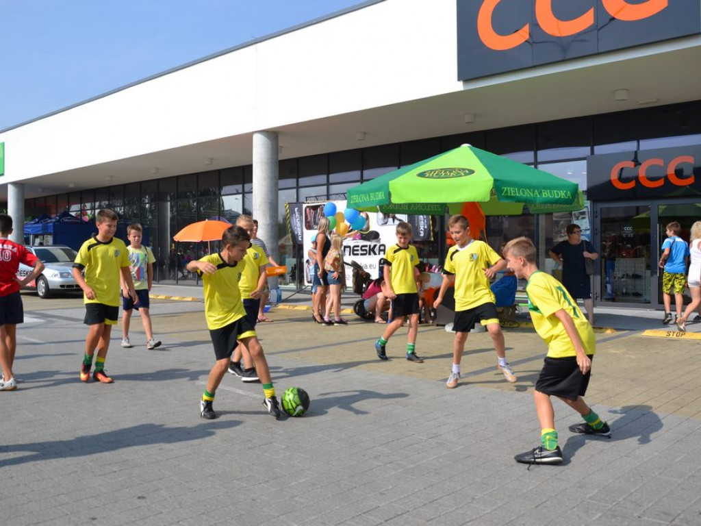 Huczne otwarcie Parku Handlowego Tarnobrzeg [Zdjęcia]