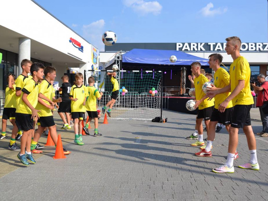 Huczne otwarcie Parku Handlowego Tarnobrzeg [Zdjęcia]