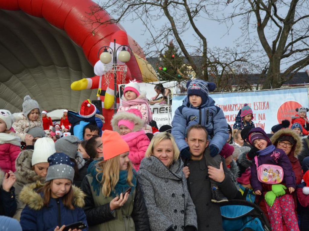 Parada Mikołajów przeszła przez Tarnobrzeg! [Zdjęcia][Wideo]