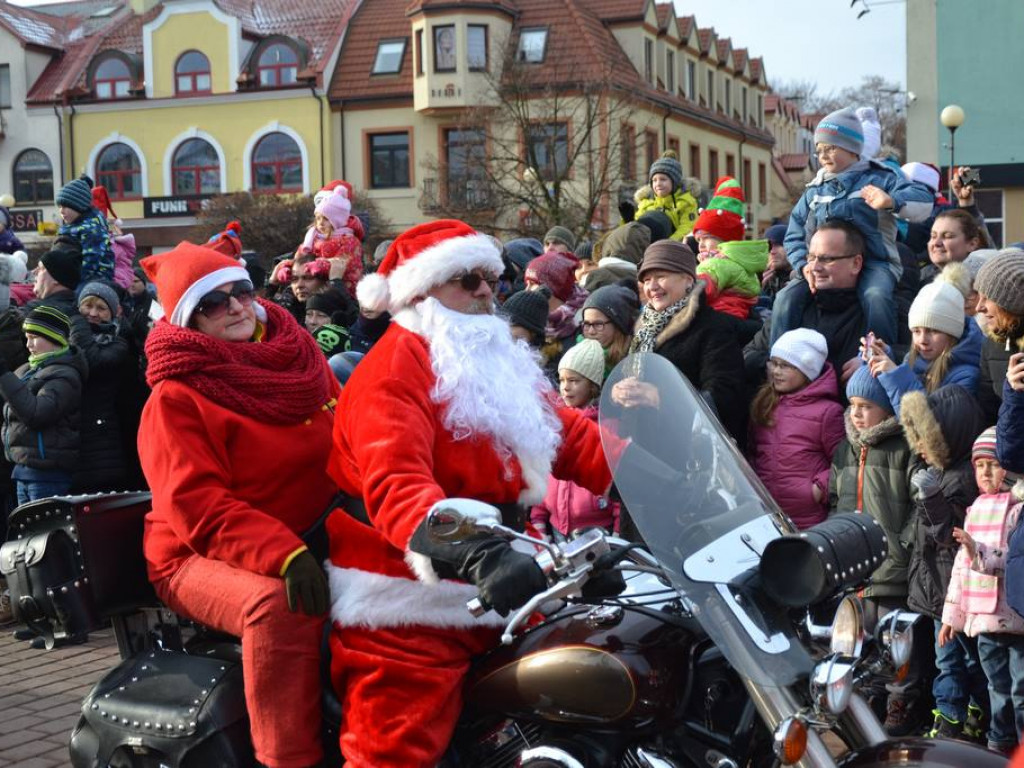 Parada Mikołajów przeszła przez Tarnobrzeg! [Zdjęcia][Wideo]