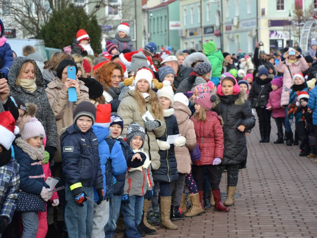 Parada Mikołajów przeszła przez Tarnobrzeg! [Zdjęcia][Wideo]