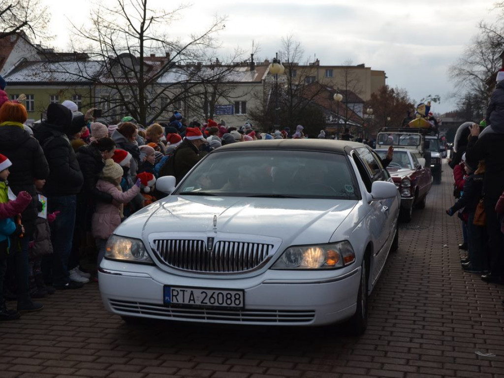 Parada Mikołajów przeszła przez Tarnobrzeg! [Zdjęcia][Wideo]