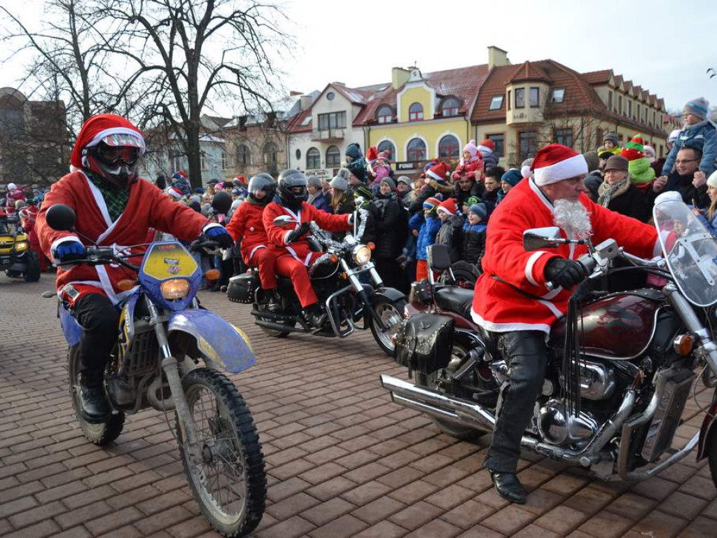 Parada Mikołajów przeszła przez Tarnobrzeg! [Zdjęcia][Wideo]