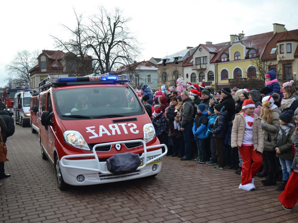Parada Mikołajów przeszła przez Tarnobrzeg! [Zdjęcia][Wideo]