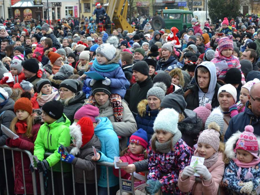 Parada Mikołajów przeszła przez Tarnobrzeg! [Zdjęcia][Wideo]