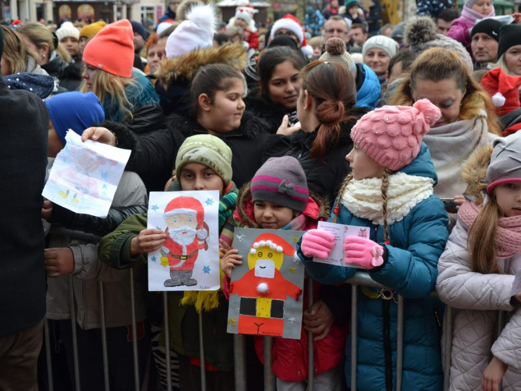 Parada Mikołajów przeszła przez Tarnobrzeg! [Zdjęcia][Wideo]
