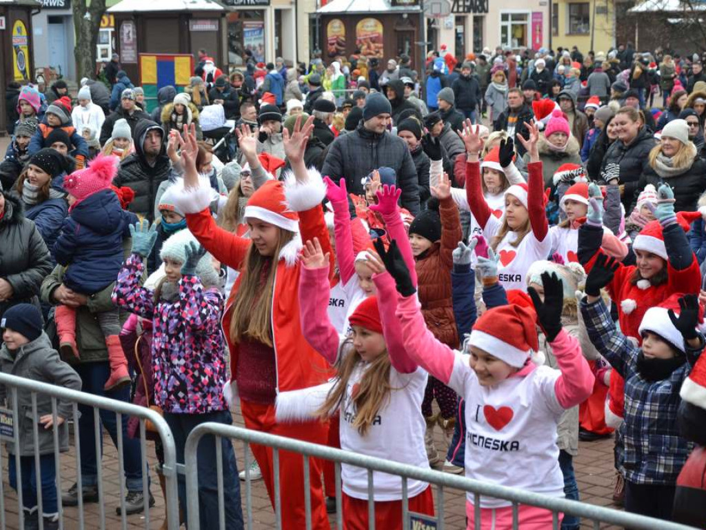 Parada Mikołajów przeszła przez Tarnobrzeg! [Zdjęcia][Wideo]