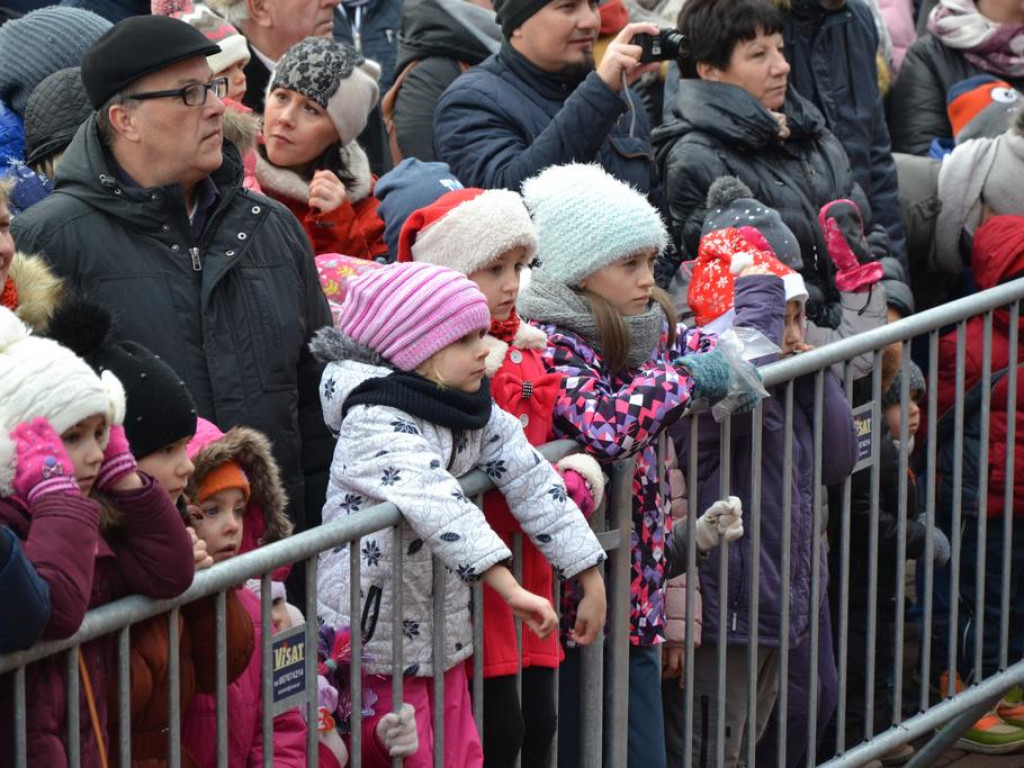 Parada Mikołajów przeszła przez Tarnobrzeg! [Zdjęcia][Wideo]