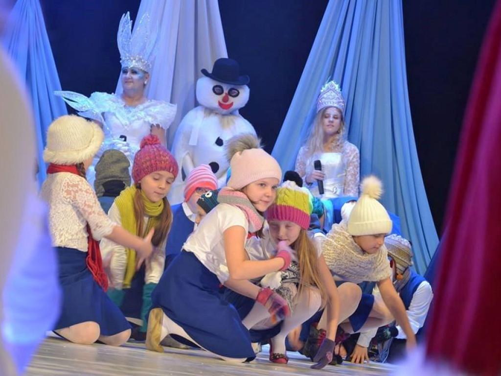 Tu już są prawie Święta! Mikołajkowy Dom Kultury - ZDJĘCIA