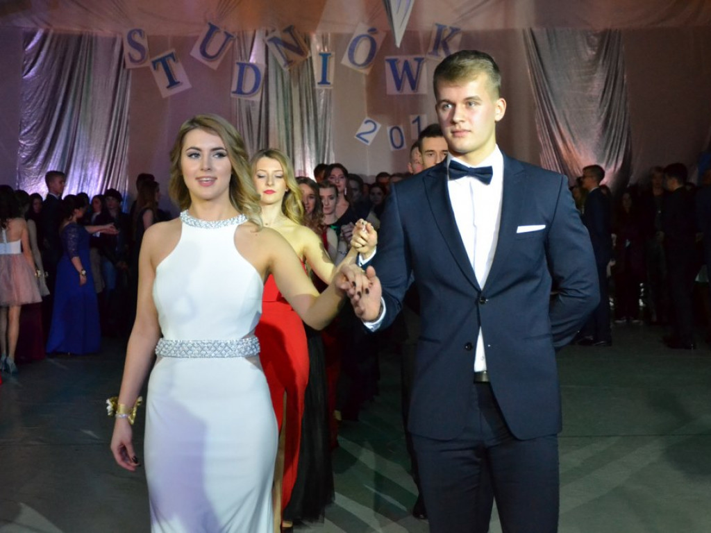 Studniówka LO im M. Kopernika w Tarnobrzegu - ZDJĘCIA!
