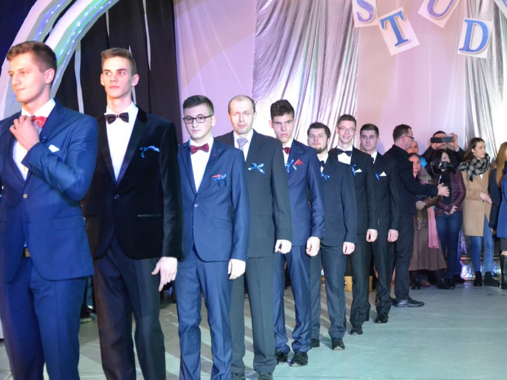 Studniówka LO im M. Kopernika w Tarnobrzegu - ZDJĘCIA!
