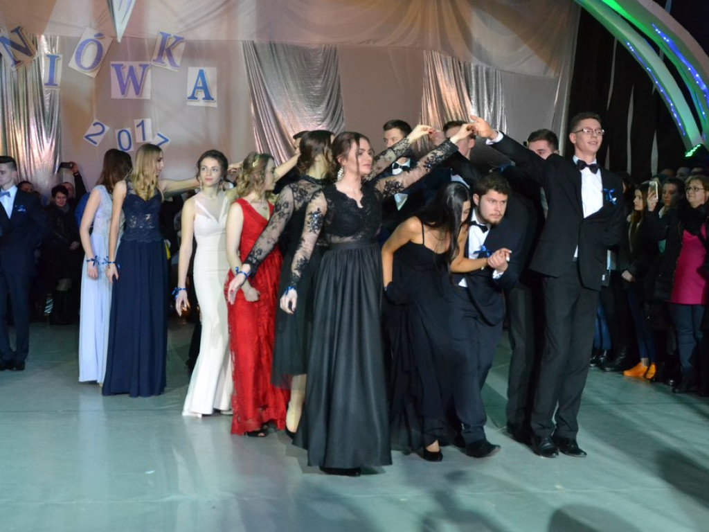 Studniówka LO im M. Kopernika w Tarnobrzegu - ZDJĘCIA!