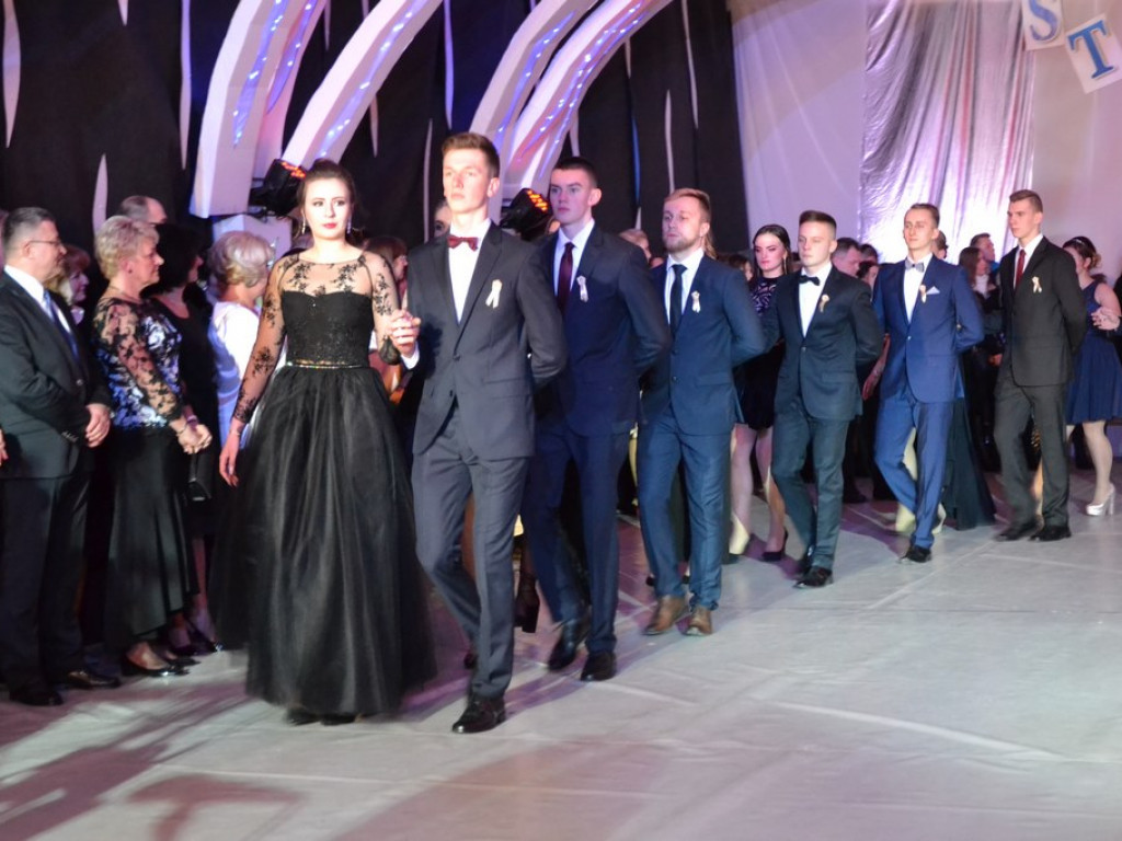 Studniówka LO im M. Kopernika w Tarnobrzegu - ZDJĘCIA!