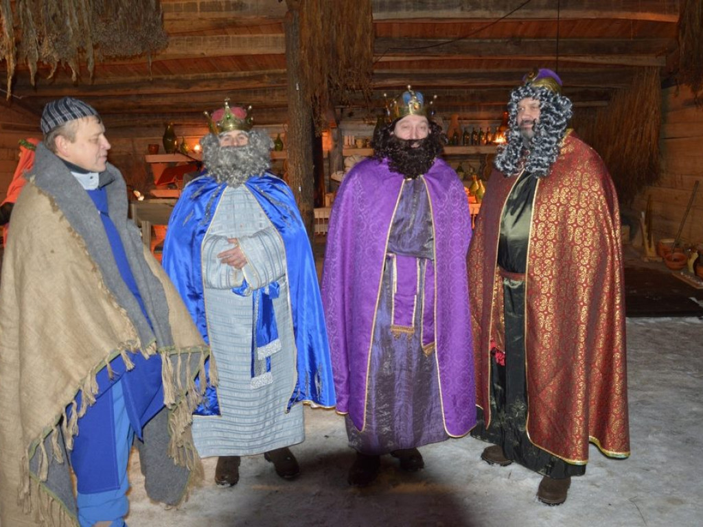 Osły, kozy i wielbłądy na jasełkach w Kochanach - ZDJĘCIA