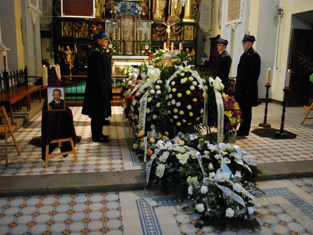 Strażacy pożegnali zmarłego kolegę [Zdjęcia]