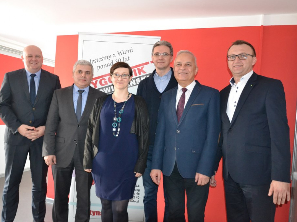 Marszałek Adam Jarubas dyżurował przy telefonie w redakcji TN [Zdjęcia]