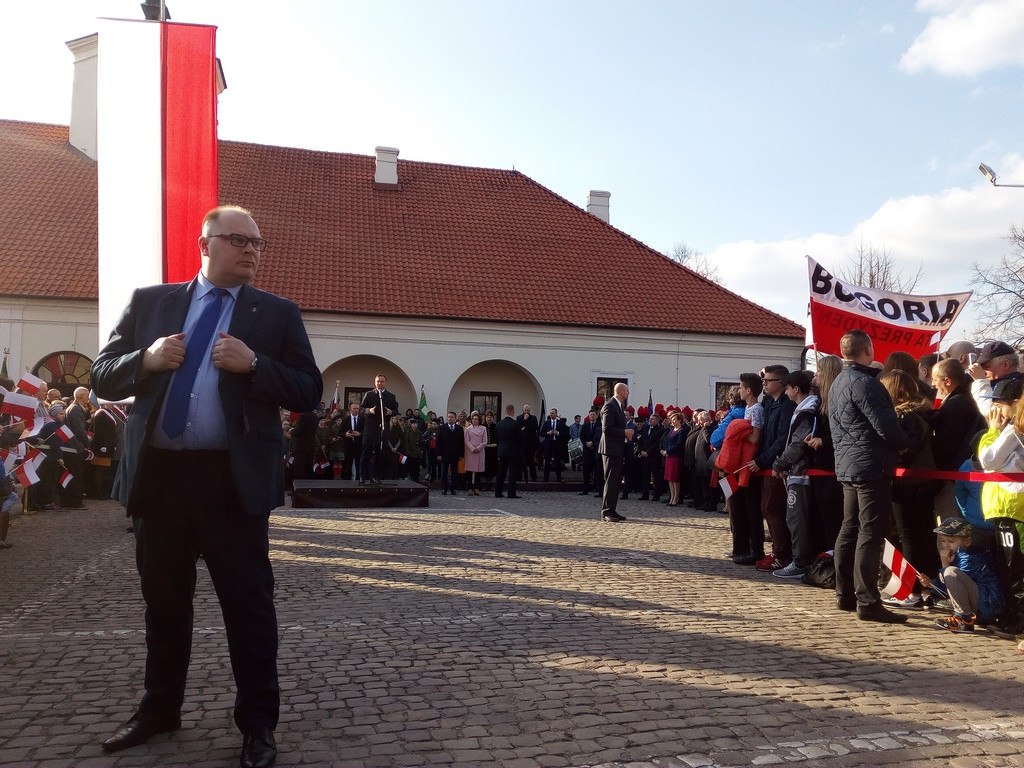 Tłumy na spotkaniu z prezydentem Andrzejem Dudą [Zdjęcia]