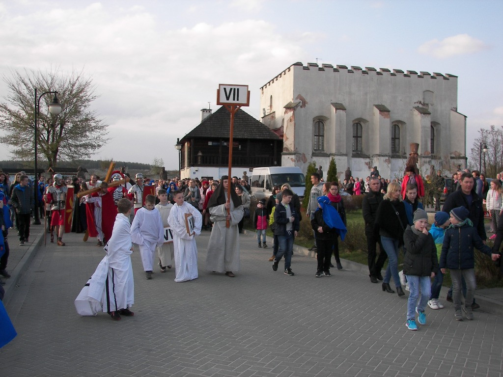 Pasyjne misterium w Szydłowie [Zdjęcia]