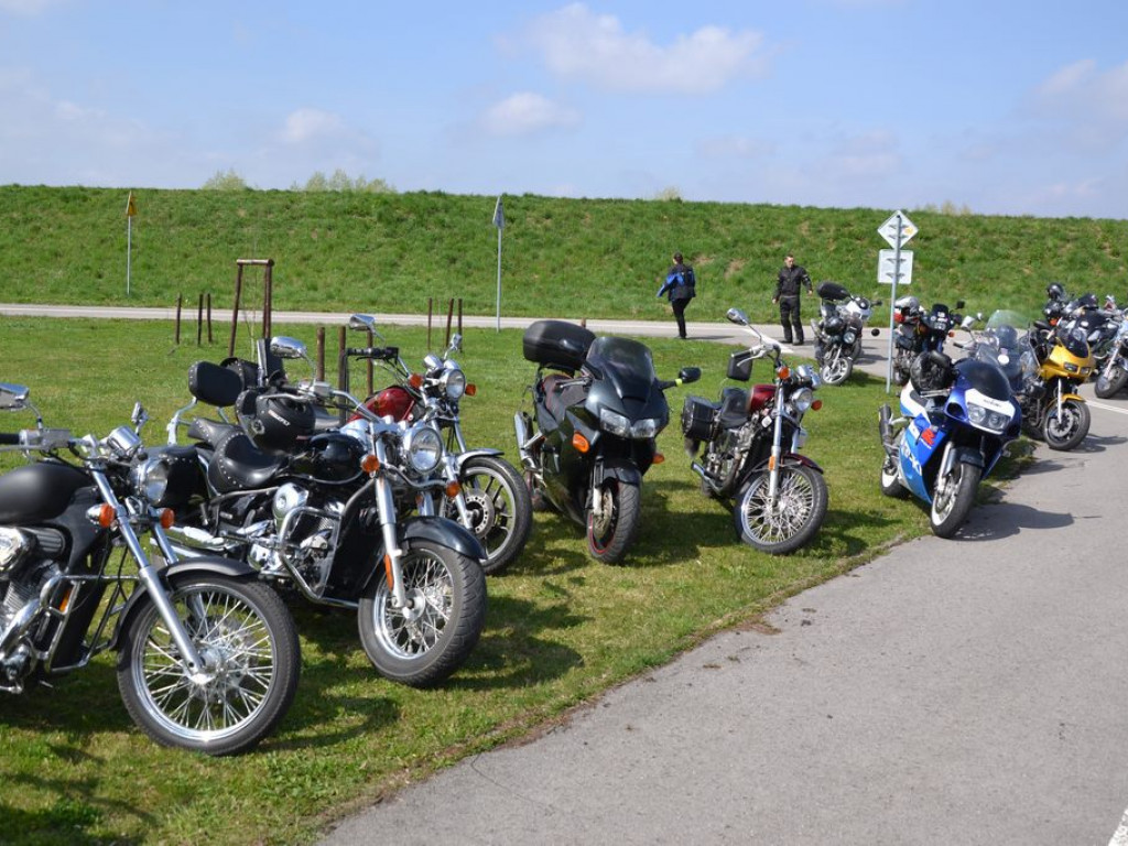 Motocyklowa impreza w Tarnobrzegu [Zdjęcia] [Wideo]