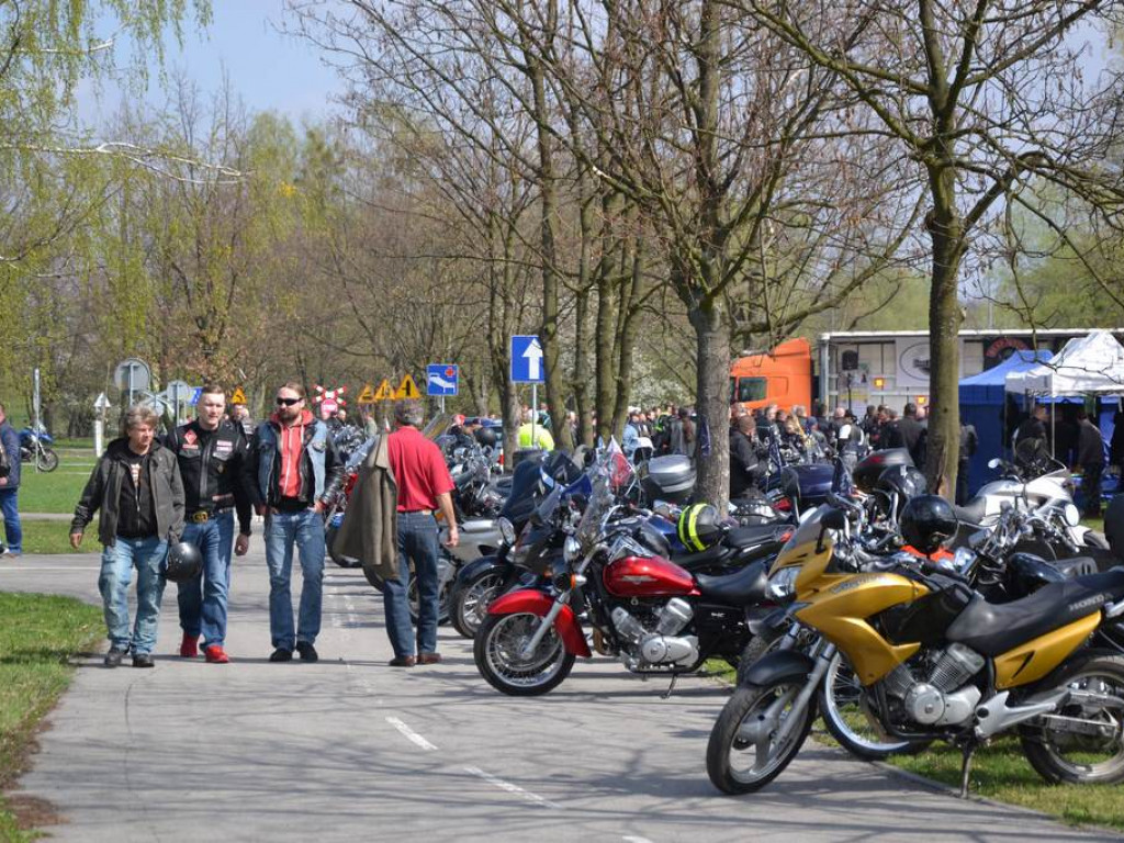 Motocyklowa impreza w Tarnobrzegu [Zdjęcia] [Wideo]