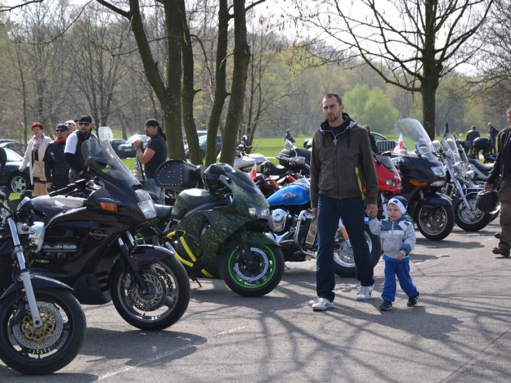 Motocyklowa impreza w Tarnobrzegu [Zdjęcia] [Wideo]