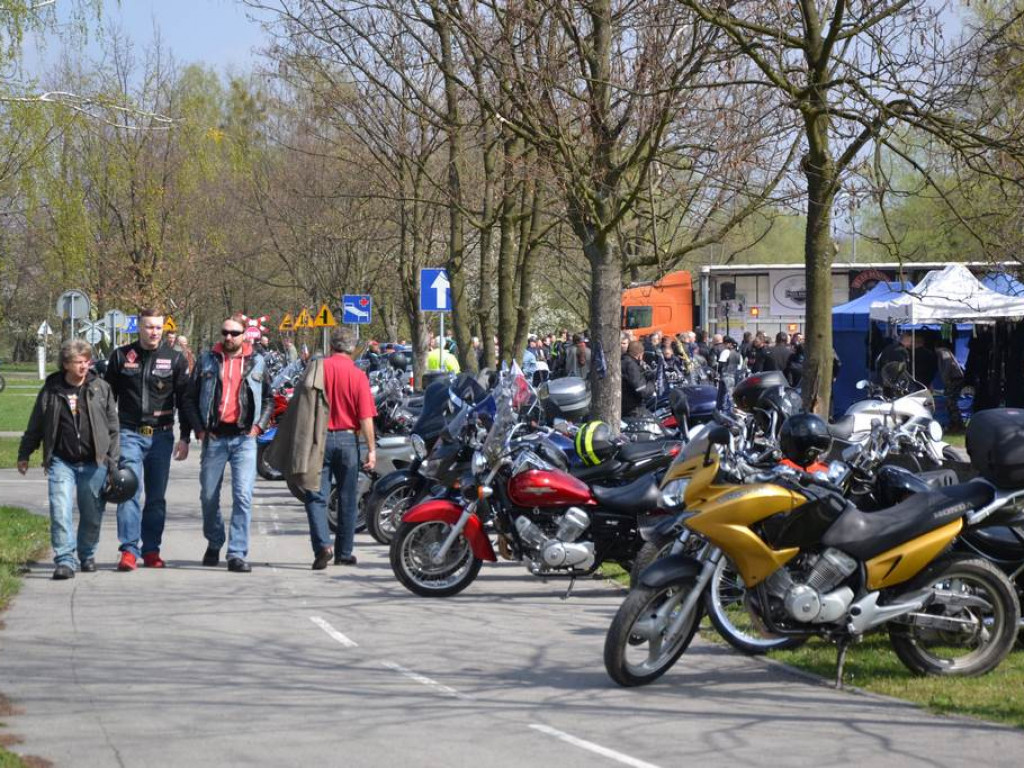 Motocyklowa impreza w Tarnobrzegu [Zdjęcia] [Wideo]