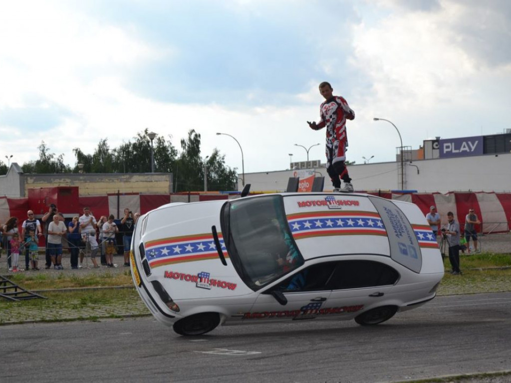 Kaskaderzy światowej klasy w Tarnobrzegu i Sandomierzu [Zdjęcia]