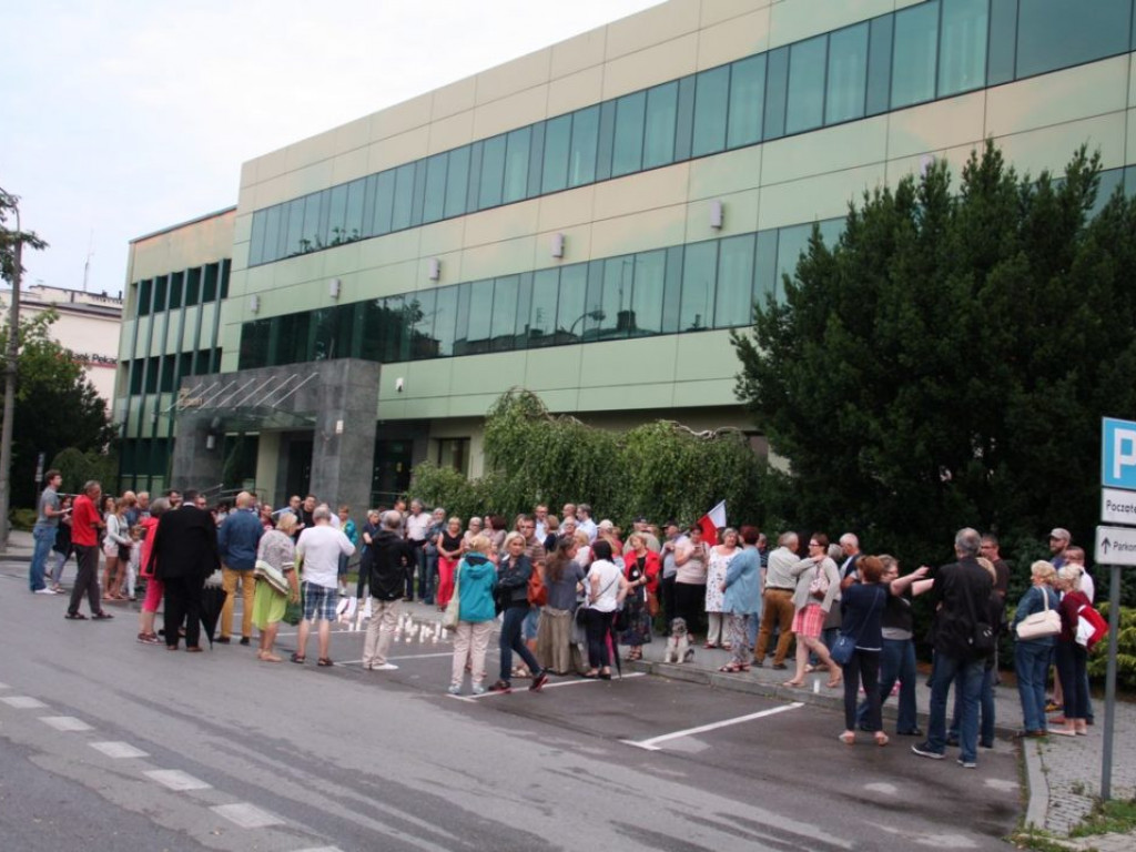 Protest pod sandomierskim sądem [ZDJĘCIA]