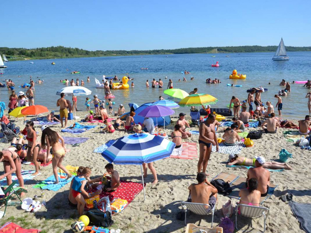 Niedzielne oblężenie Jeziora Tarnobrzeskiego. ZDJĘCIA