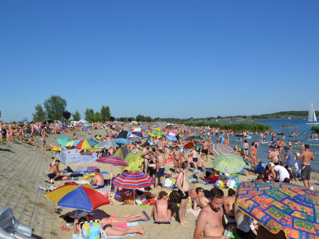 Niedzielne oblężenie Jeziora Tarnobrzeskiego. ZDJĘCIA