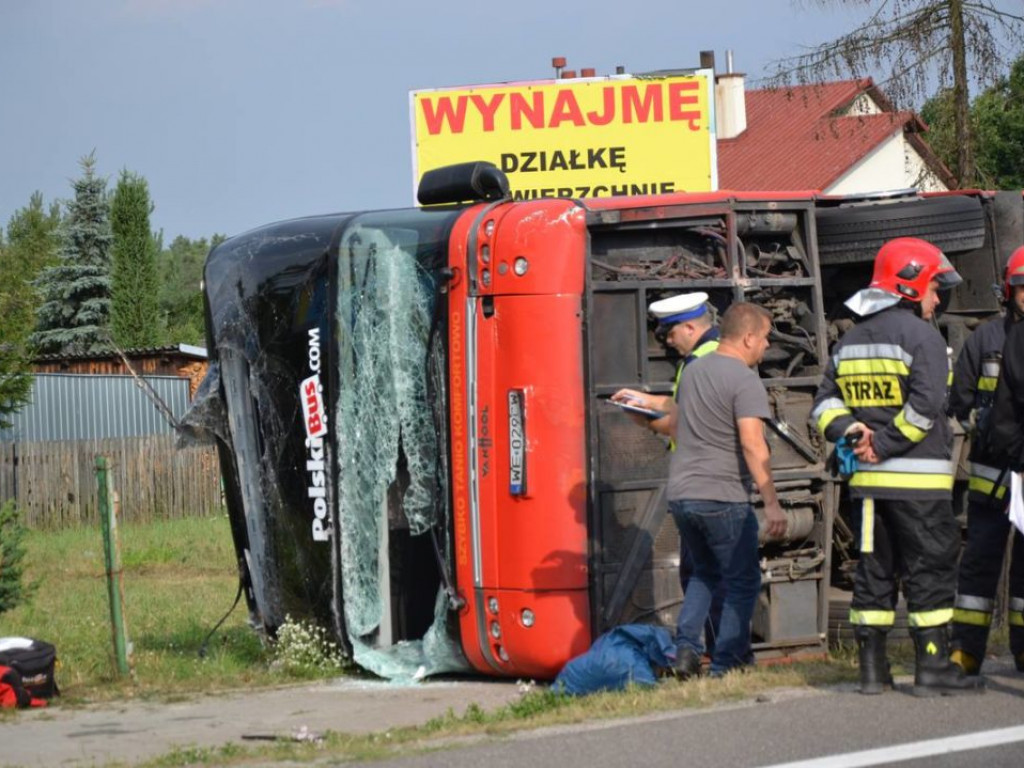Wypadek w Nowej Dębie: 32 osoby w szpitalach [Zdjęcia]
