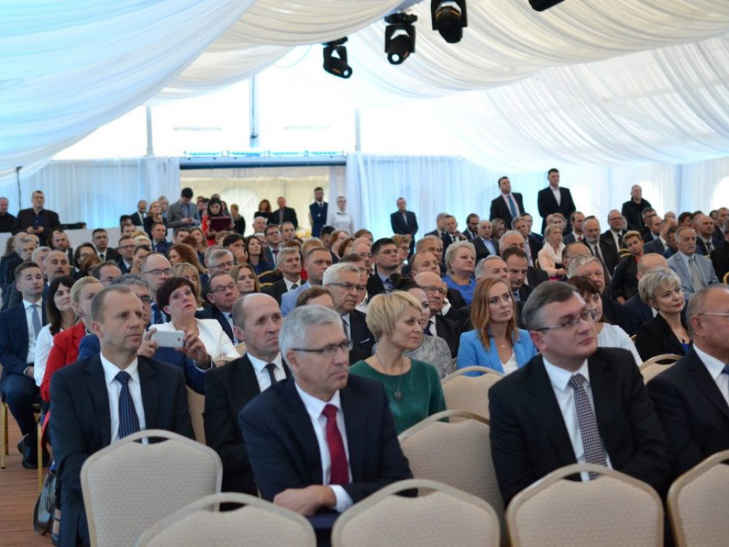 Wicepremier Mateusz Morawiecki w Baranowie Sandomierskim [ZDJĘCIA]