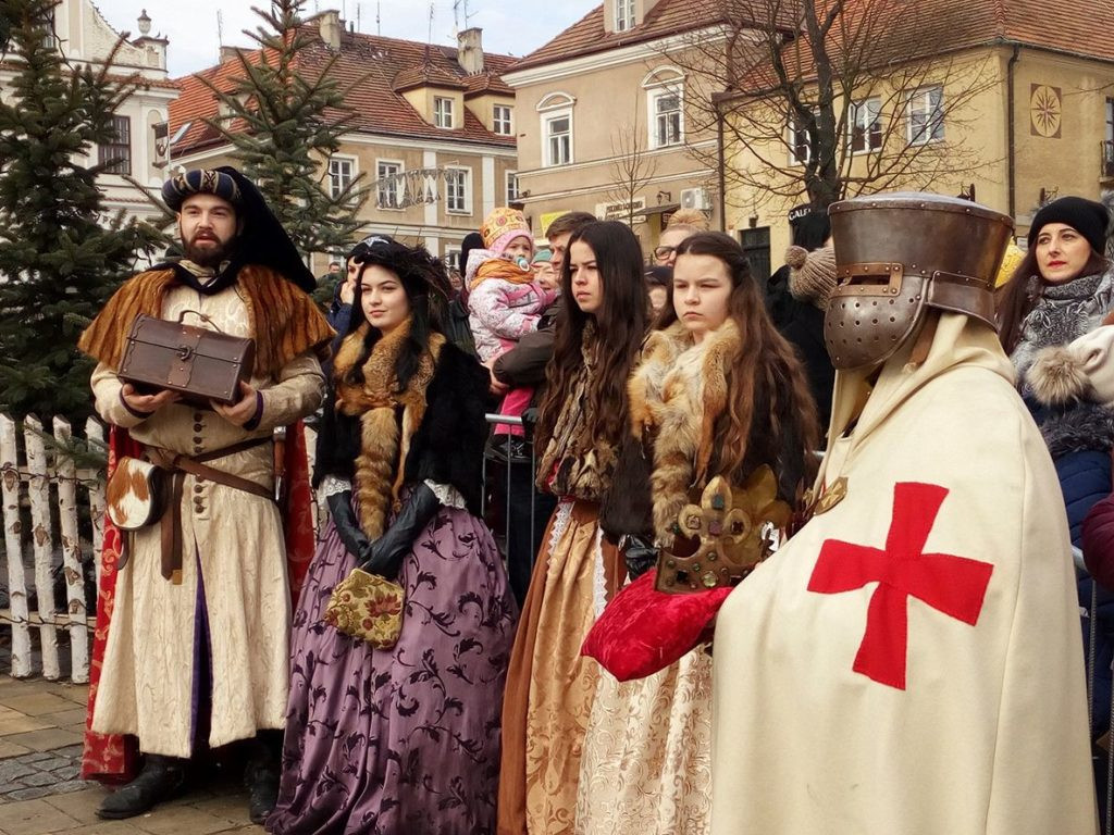 Orszak Trzech Króli przeszedł przez Sandomierz [ZDJĘCIA]