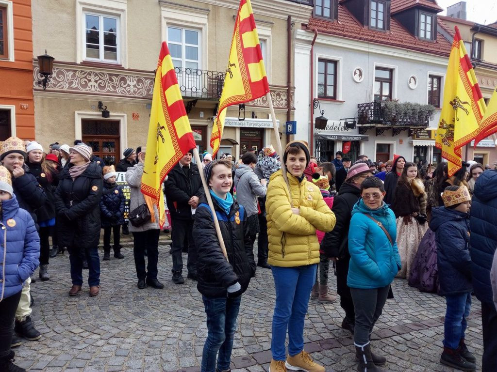 Orszak Trzech Króli przeszedł przez Sandomierz [ZDJĘCIA]