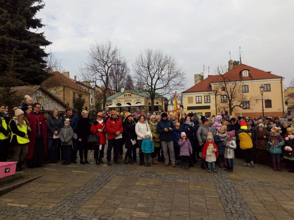 Orszak Trzech Króli przeszedł przez Sandomierz [ZDJĘCIA]