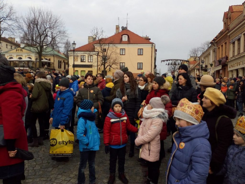 Orszak Trzech Króli przeszedł przez Sandomierz [ZDJĘCIA]