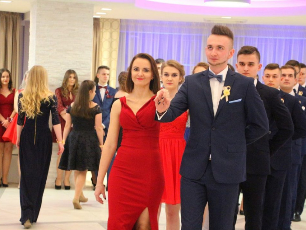 Studniówka w Regionalnym Centrum Edukacji Zawodowej w Nisku [ZDJĘCIA]