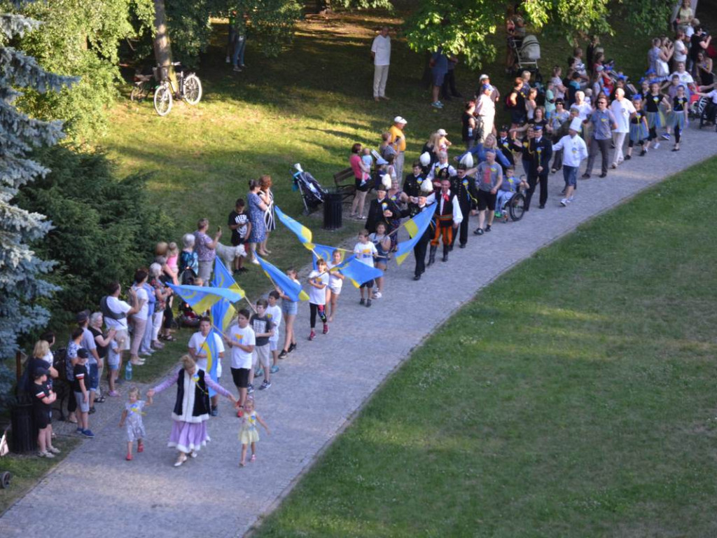 Takiego poloneza Tarnobrzeg jeszcze nie widział! Wielkie urodziny maista [ZDJĘCIA]