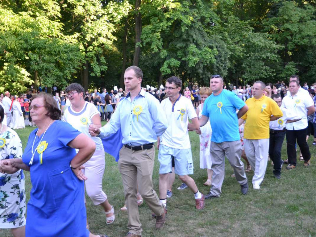 Takiego poloneza Tarnobrzeg jeszcze nie widział! Wielkie urodziny maista [ZDJĘCIA]