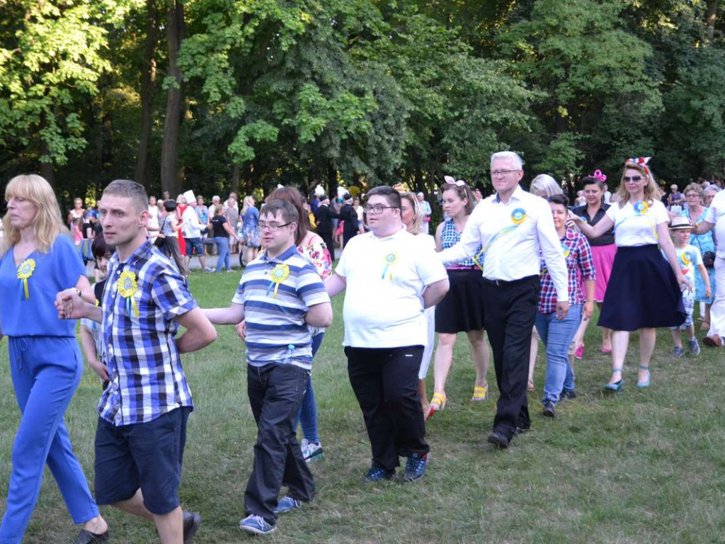 Takiego poloneza Tarnobrzeg jeszcze nie widział! Wielkie urodziny maista [ZDJĘCIA]