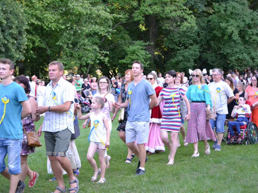 Takiego poloneza Tarnobrzeg jeszcze nie widział! Wielkie urodziny maista [ZDJĘCIA]