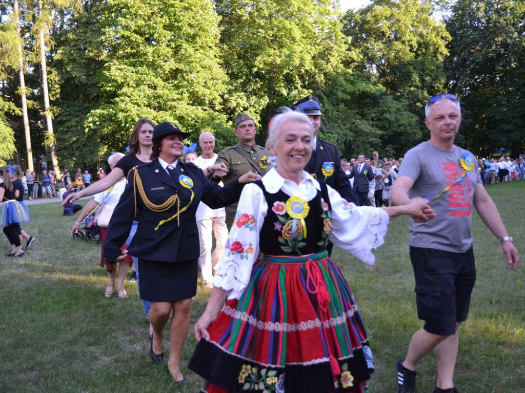 Takiego poloneza Tarnobrzeg jeszcze nie widział! Wielkie urodziny maista [ZDJĘCIA]