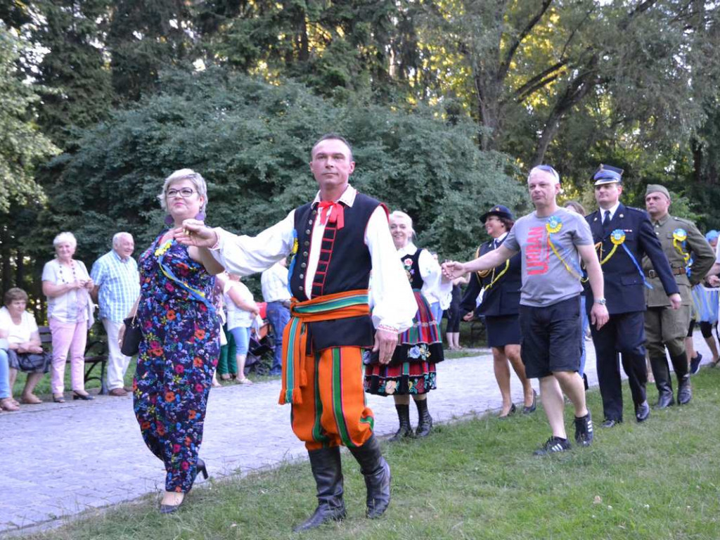 Takiego poloneza Tarnobrzeg jeszcze nie widział! Wielkie urodziny maista [ZDJĘCIA]