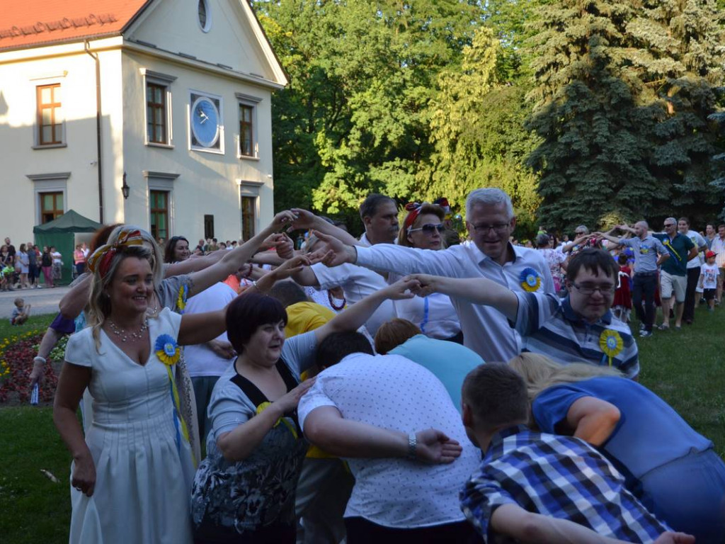 Takiego poloneza Tarnobrzeg jeszcze nie widział! Wielkie urodziny maista [ZDJĘCIA]