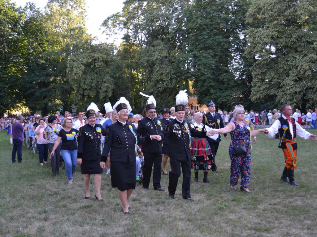 Takiego poloneza Tarnobrzeg jeszcze nie widział! Wielkie urodziny maista [ZDJĘCIA]